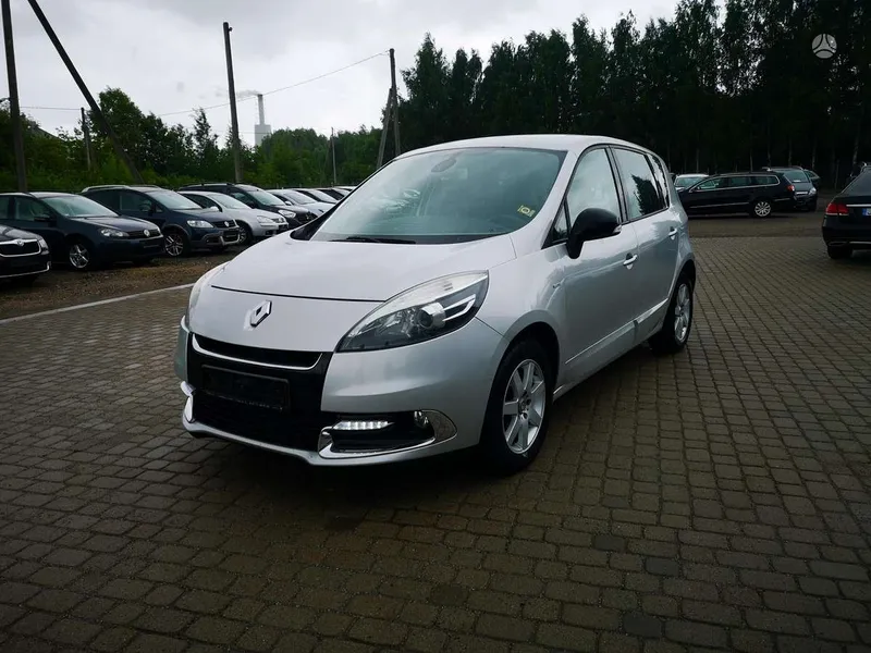 Renault Scenic - 1