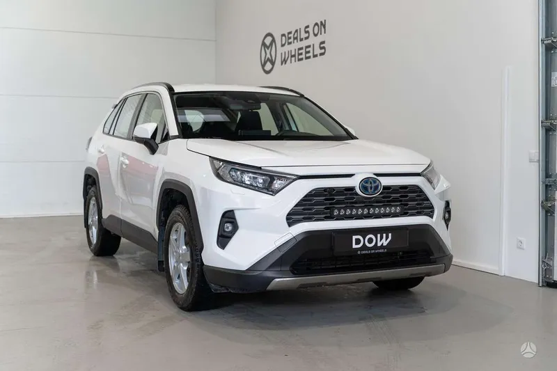Toyota RAV4 - 1