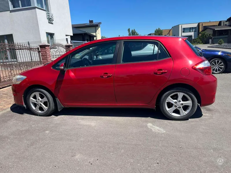 Toyota Auris - 1