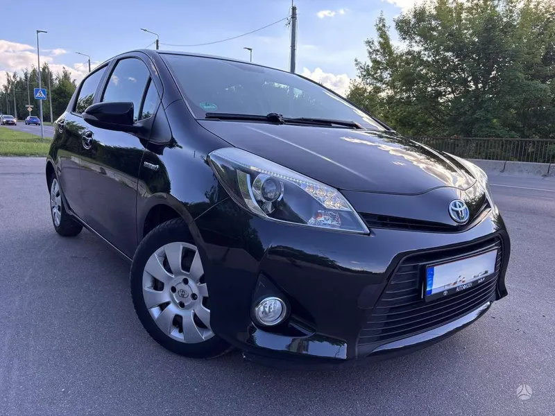 Toyota Yaris - 1