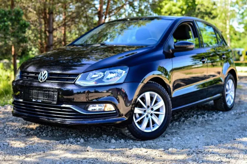 Volkswagen Polo - 1