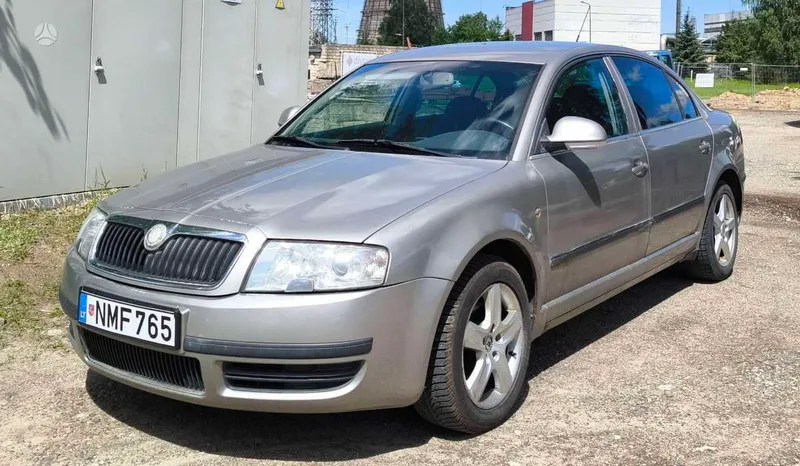 Škoda Superb - 1