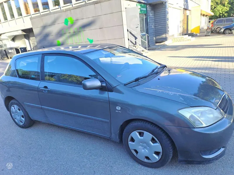 Toyota Corolla - 1