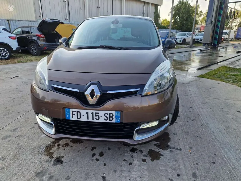 Renault Scenic - 1