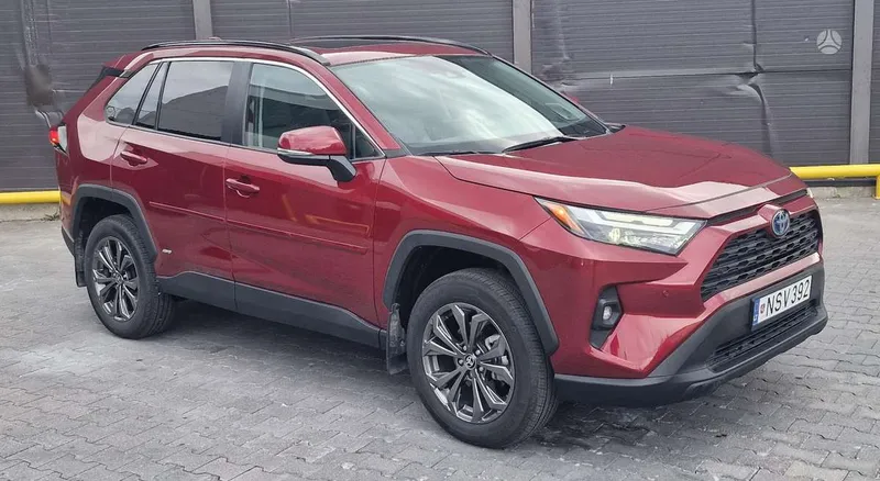 Toyota RAV4 - 1