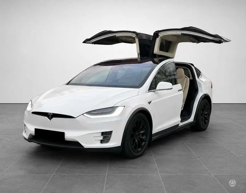 Tesla Model X - 1
