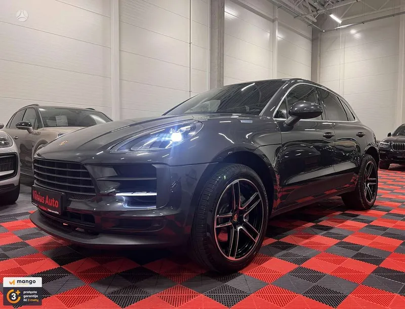 Porsche Macan - 1