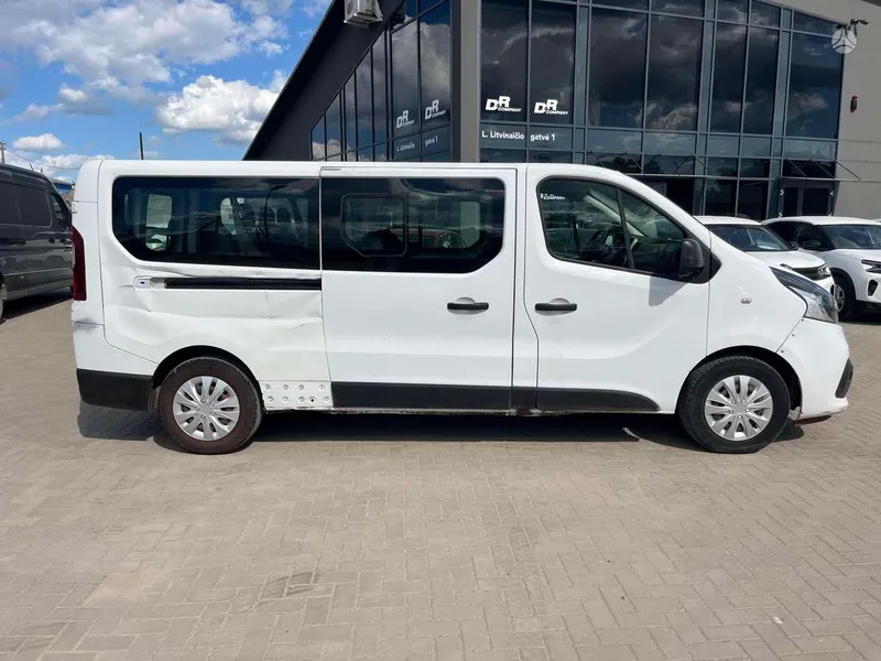 Renault Trafic - 1