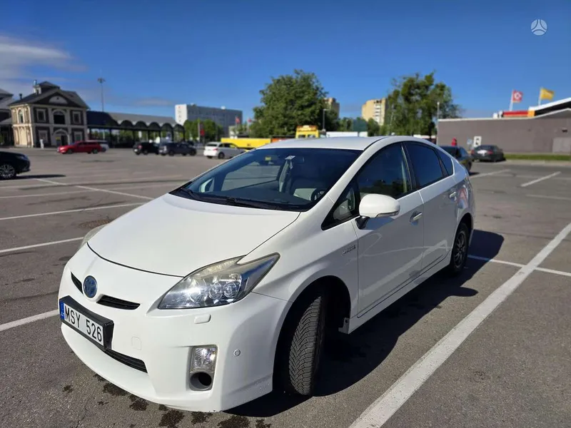 Toyota Prius - 1