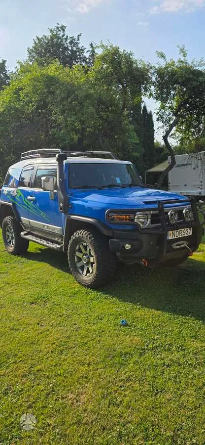Toyota Toyota FJ Cruiser