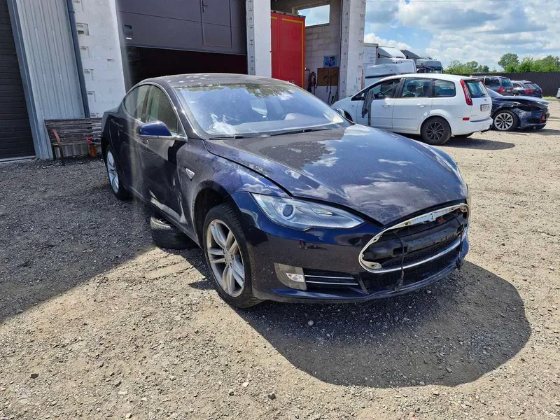 Tesla Tesla Model S