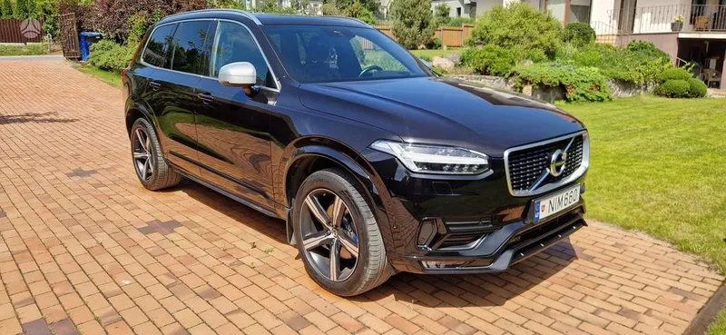 Volvo XC90 - 1
