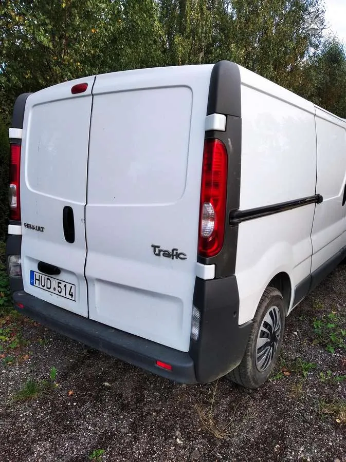 Renault Trafic - 1