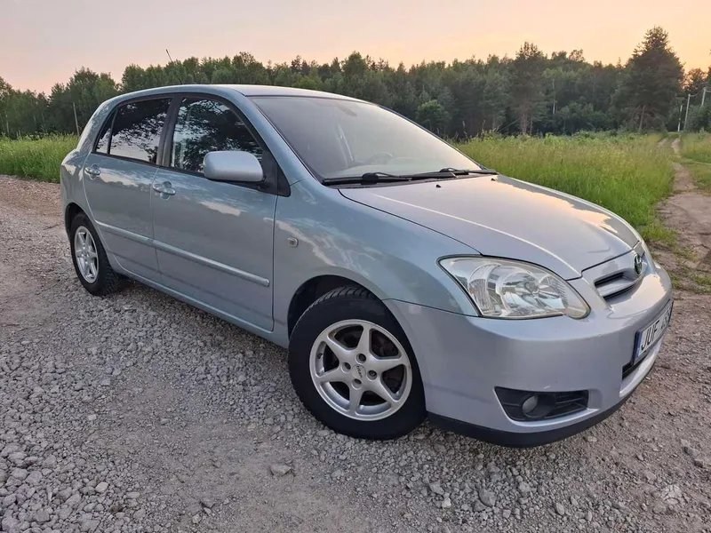 Toyota Corolla - 1