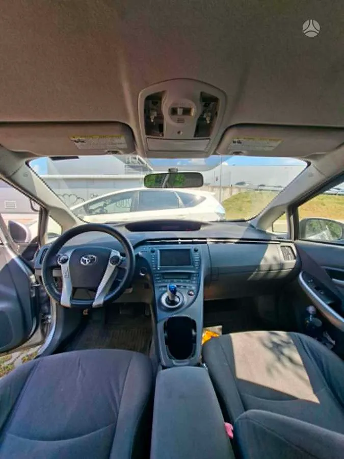 Toyota Prius - 1