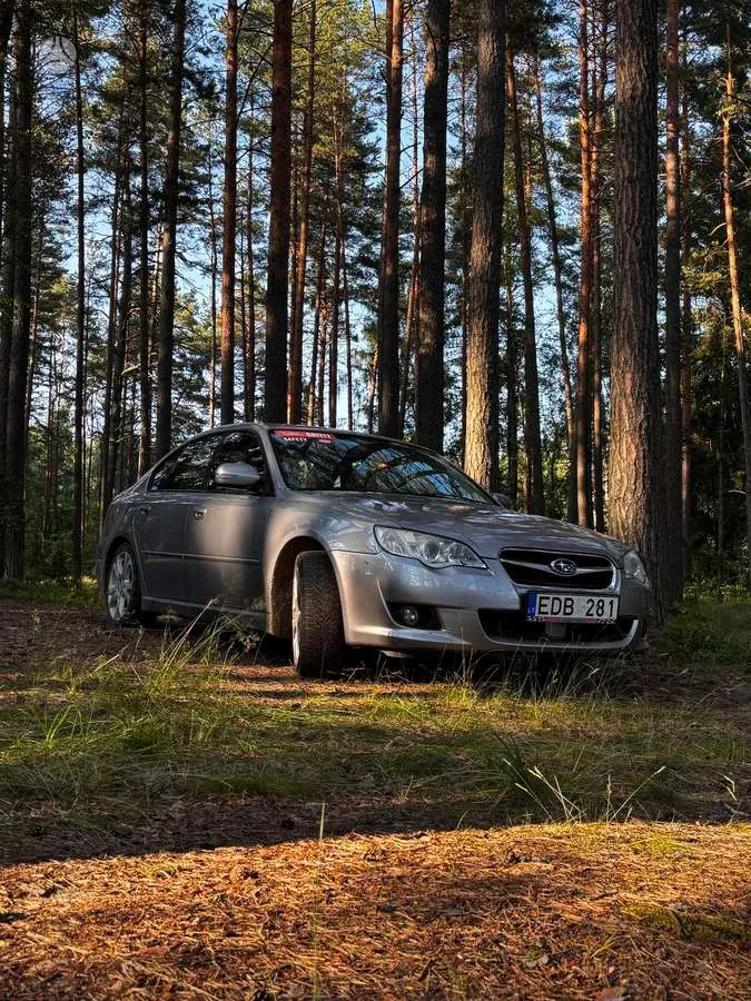 Subaru Legacy - 1