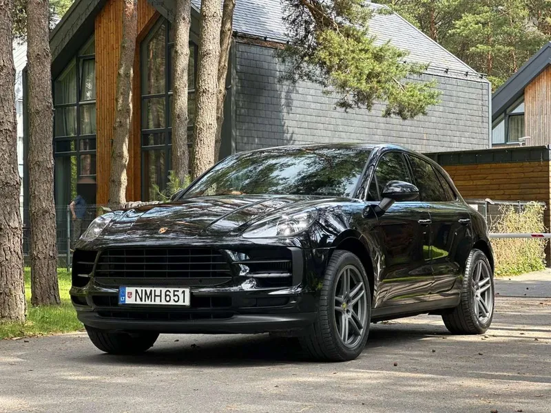 Porsche Macan - 1