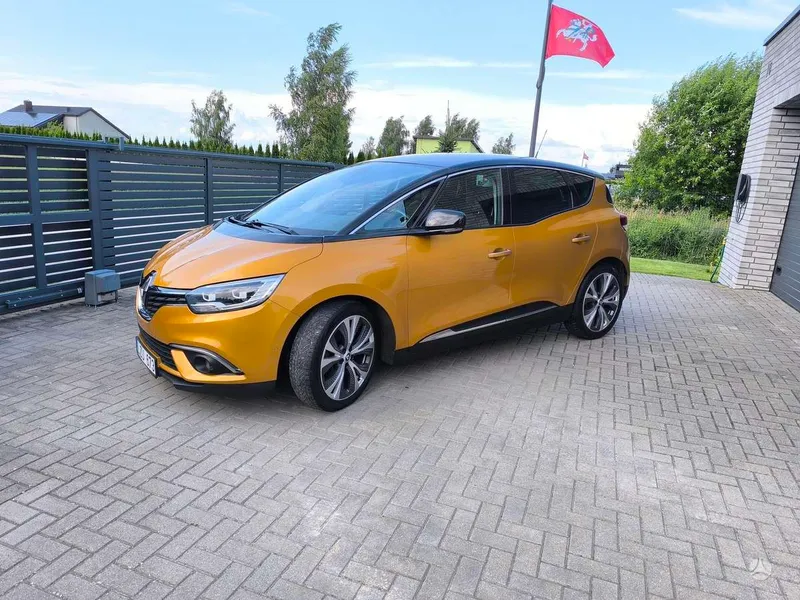 Renault Scenic - 1