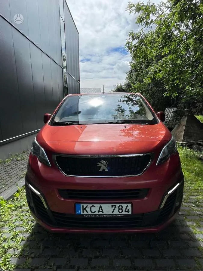 Peugeot Traveller - 1