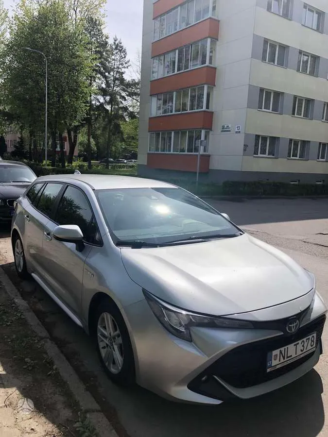 Toyota Corolla - 1