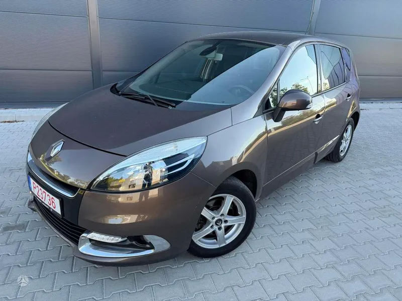 Renault Scenic - 1