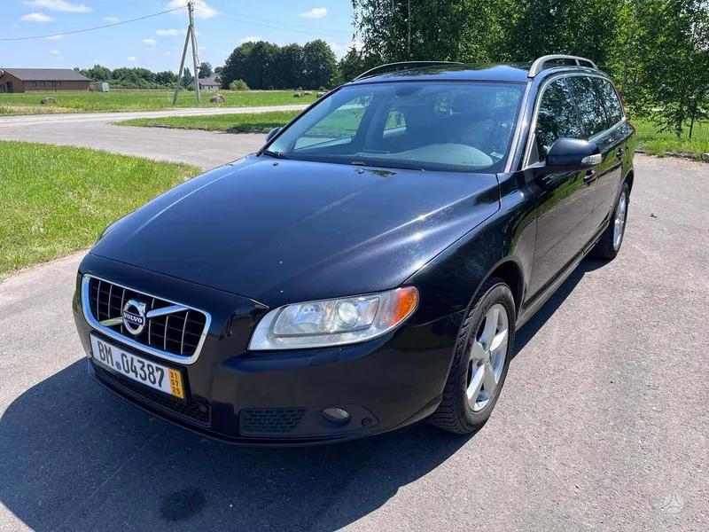 Volvo V70 - 1