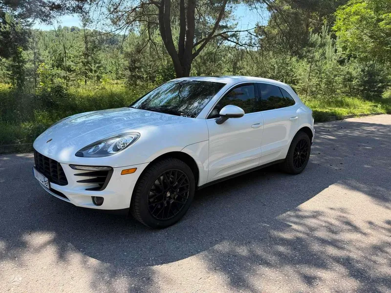 Porsche Macan - 1