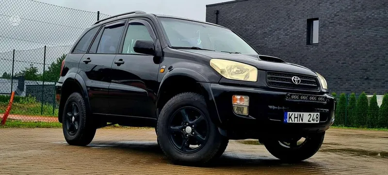 Toyota RAV4 - 1