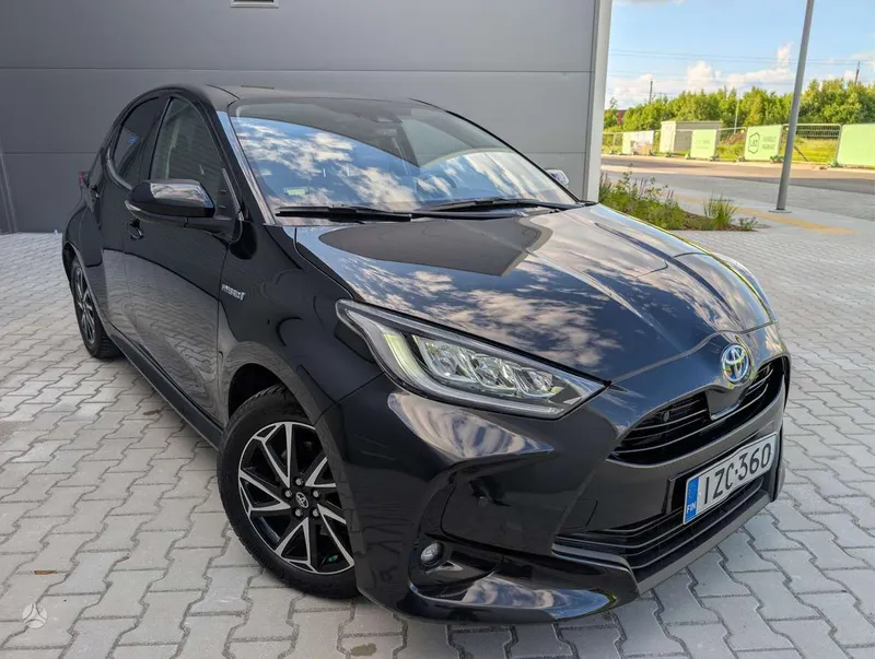 Toyota Yaris - 1