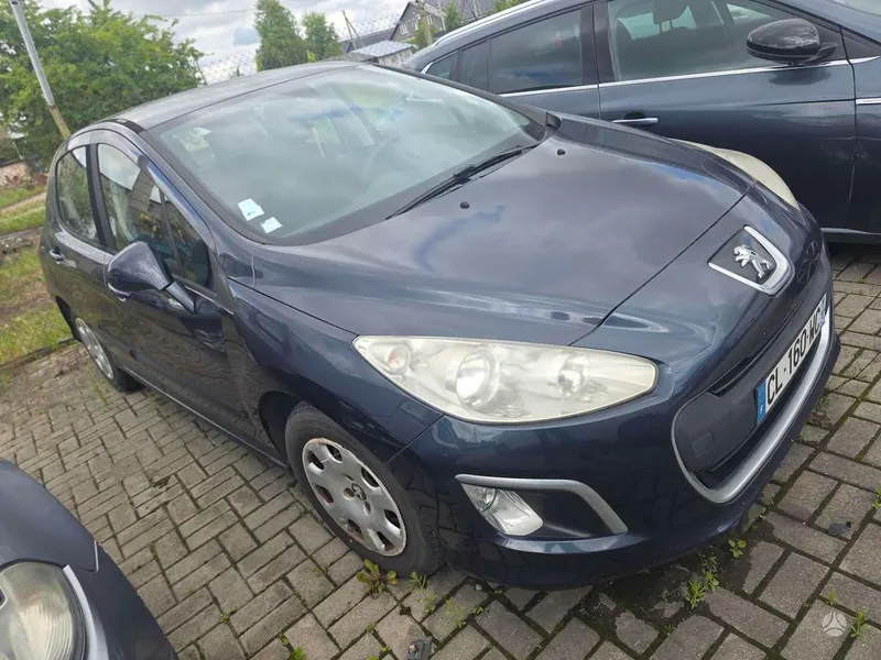 Peugeot 308 - 1