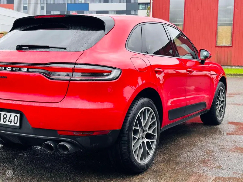 Porsche Macan - 1