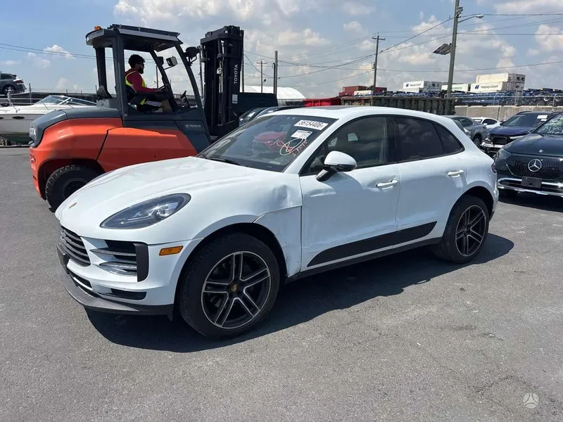 Porsche Macan - 1