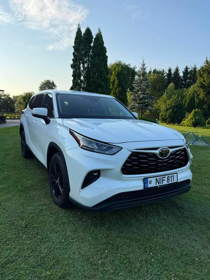 Toyota Highlander - 1