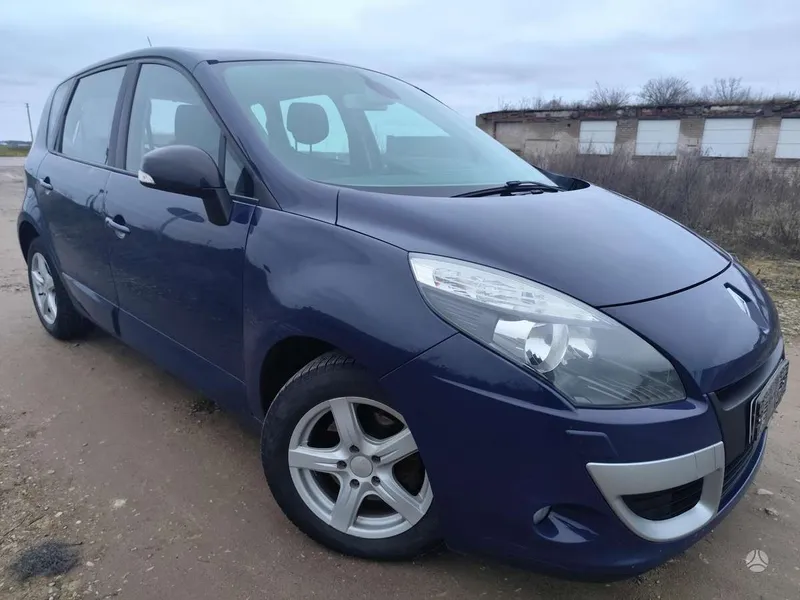 Renault Scenic - 1