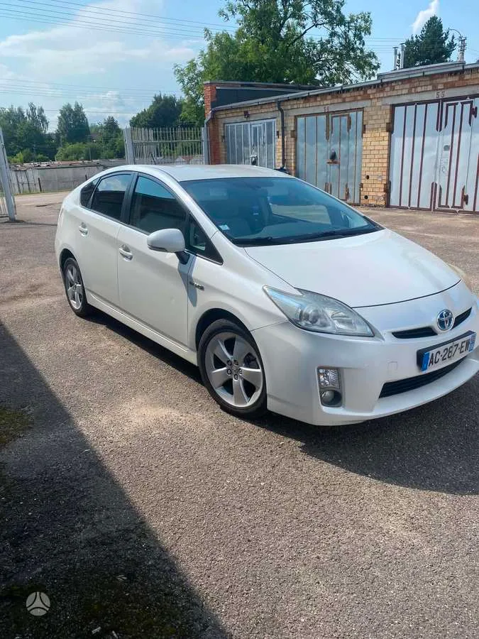 Toyota Prius - 1