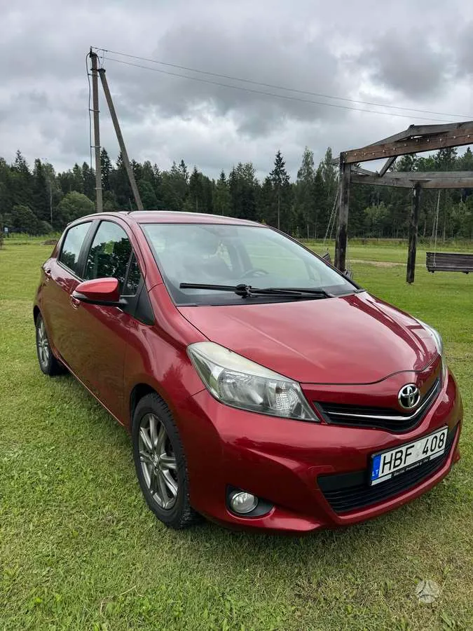 Toyota Yaris - 1