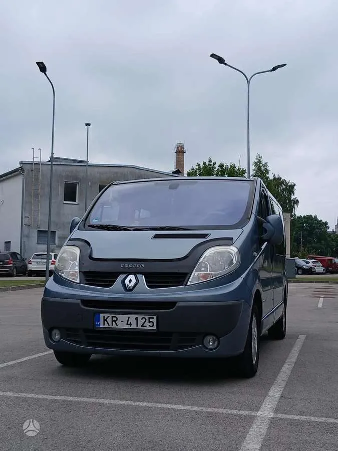 Renault Trafic - 1