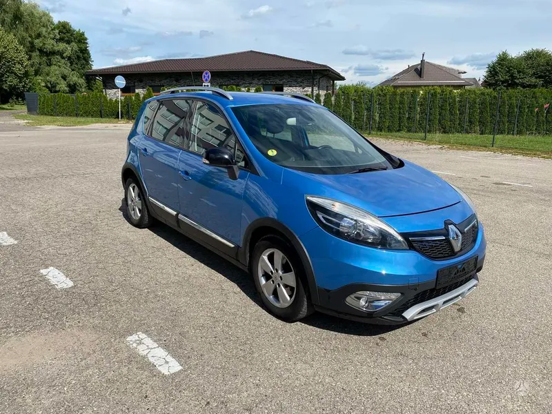 Renault Scenic - 1