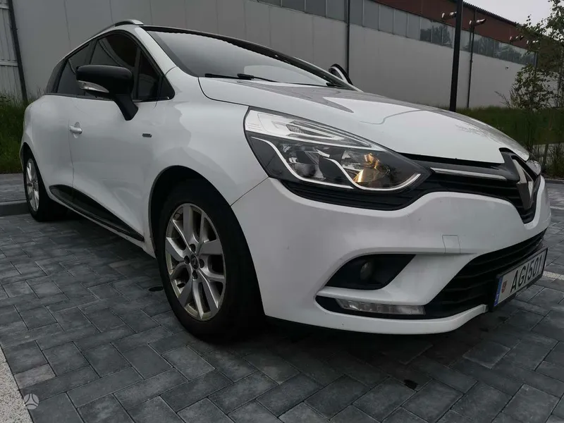 Renault Clio - 1