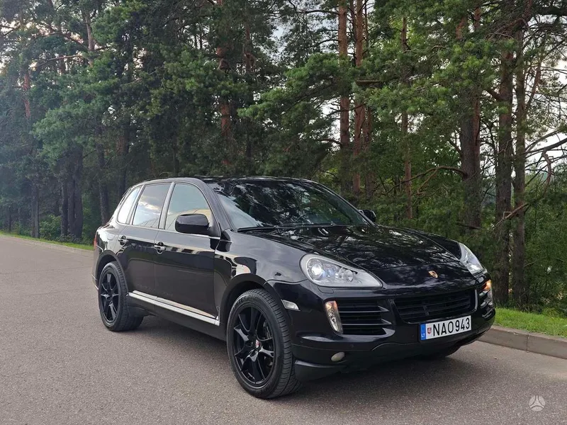 Porsche Cayenne - 1