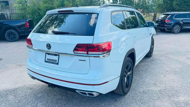 Volkswagen Atlas - 1
