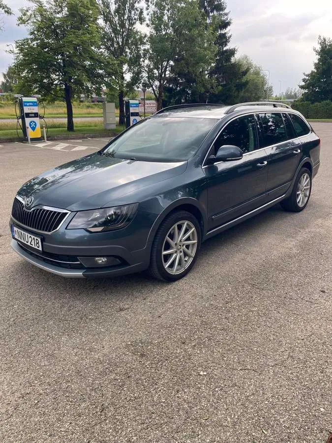 Škoda Superb - 1