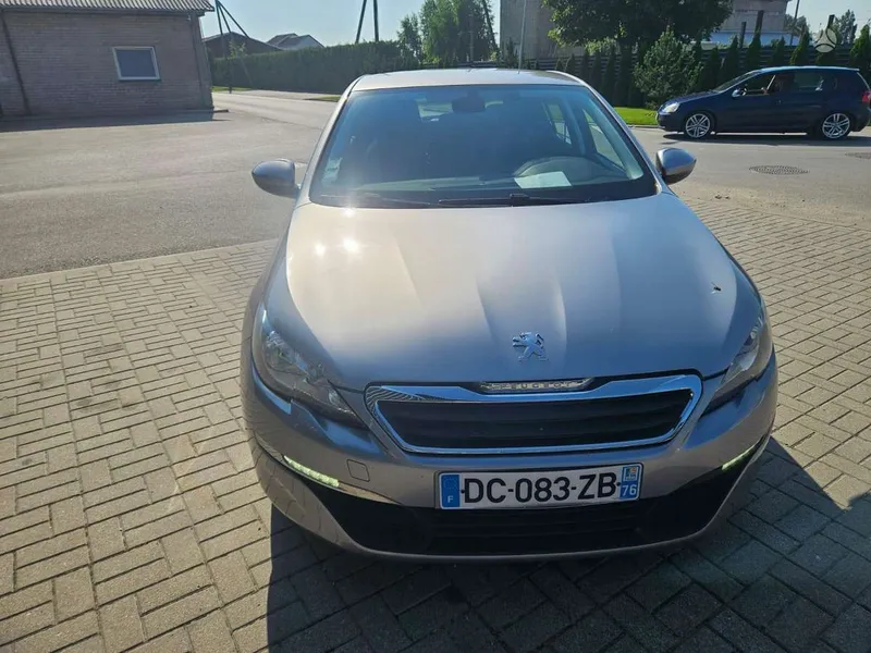 Peugeot 308 - 1