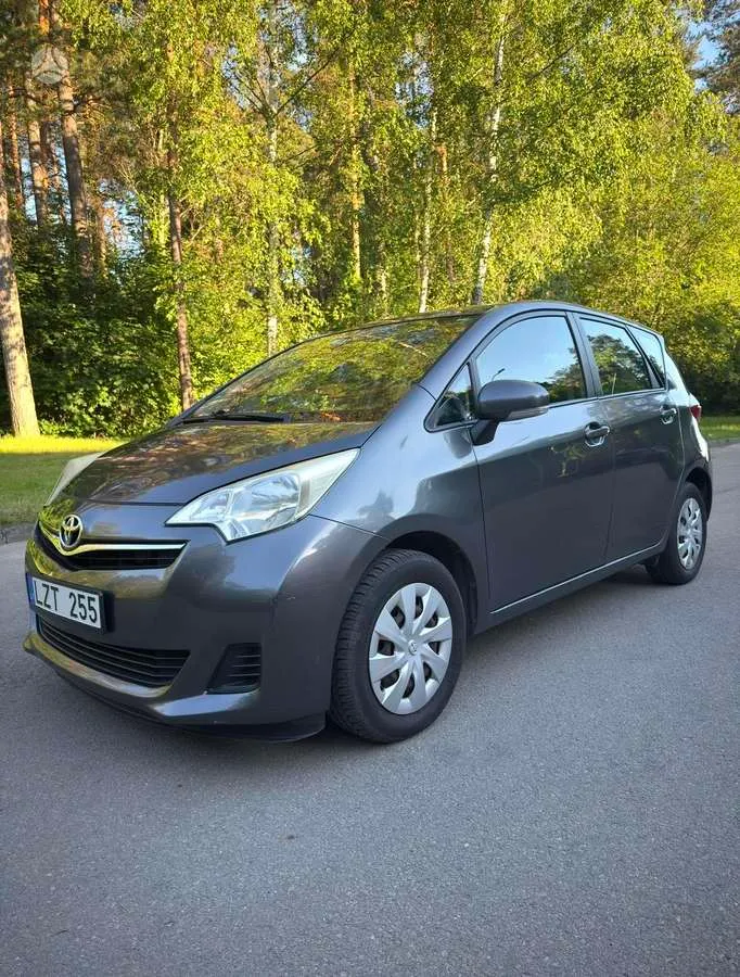 Toyota Toyota Verso-S