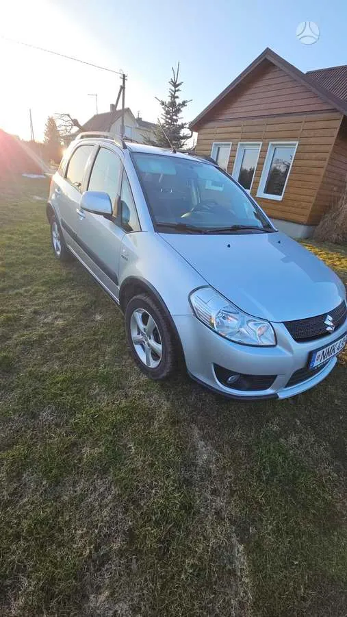 Suzuki SX4 - 1