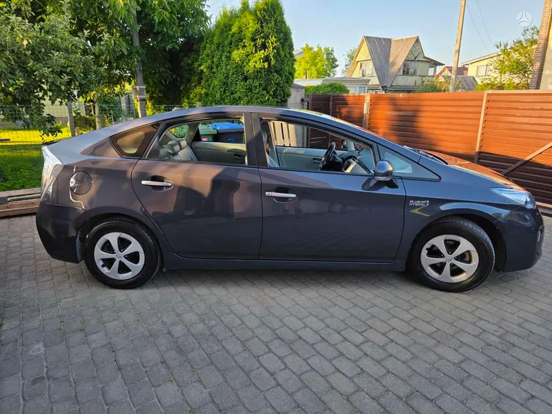 Toyota Prius - 1