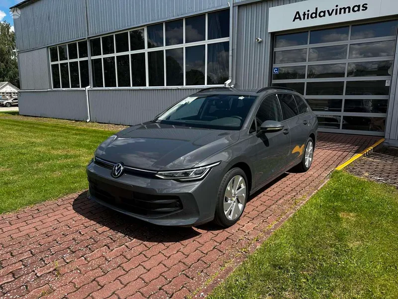 Volkswagen Golf - 1