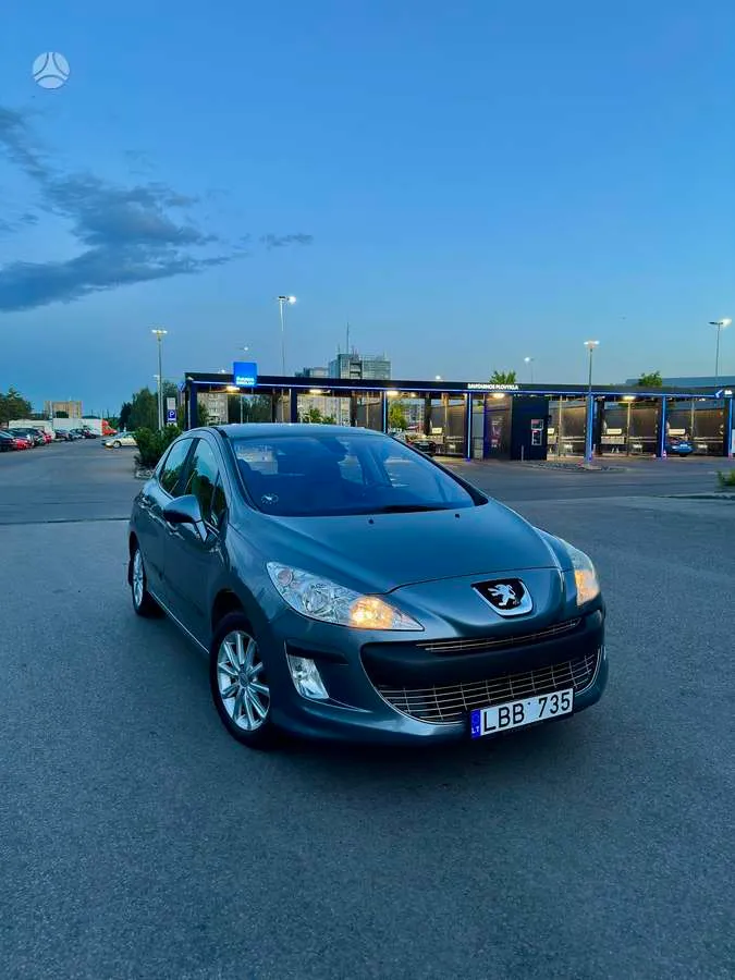 Peugeot 308 - 1