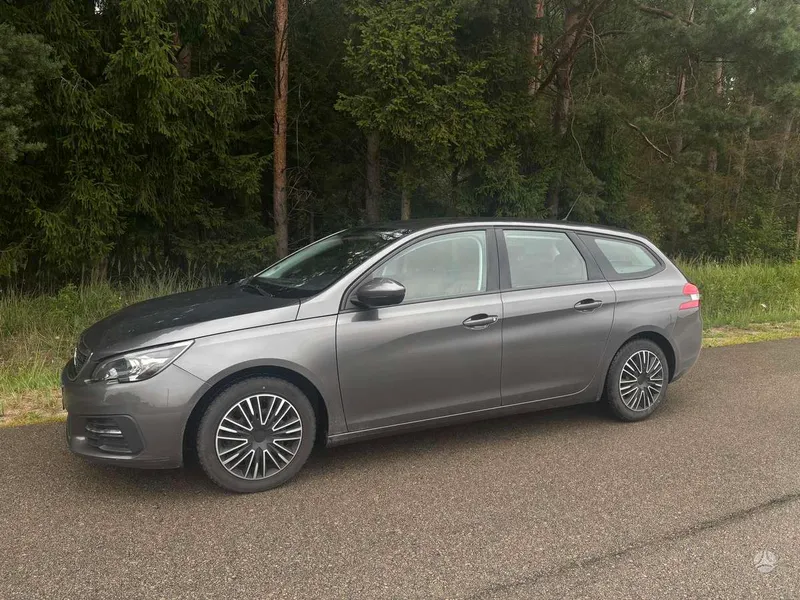 Peugeot 308 - 1