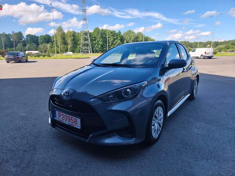 Toyota Yaris - 1